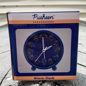 Fall ‘20 Pusheen Stellar Alarm Clock